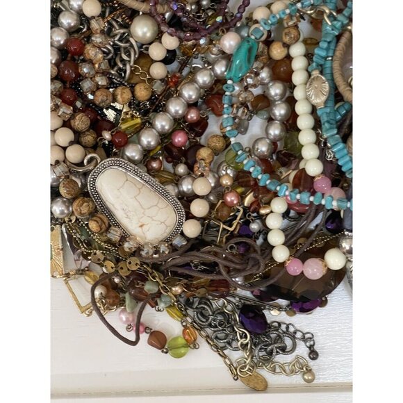 Branded Jewelry Mystery Lot - 1lb - Designer & Mall Brands, Boho, Classic, Bead - Picture 2 of 6